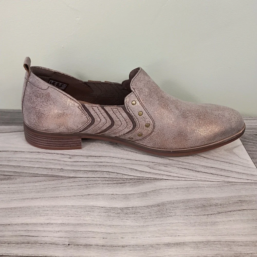 Clarks Trish‎ Bell Studded Slip-On Shoes Boots Booties Gunmetal Women's Sz 9.5 W